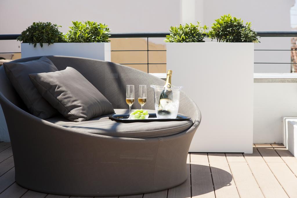 Joivy Lux And Spacious 1Br Home With Huge Terrace, 5Mins To Academy Of Sciences Lisboa Habitación foto